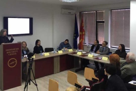 Ακαδημαϊκό μνημόνιο στην… ουρά της συμφωνίας