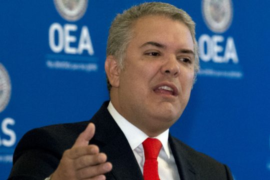 Ψεκασμούς με γλυφοσάτη ζητά ο Κολομβιανός πρόεδρος κατά της καλλιέργειας κόκας