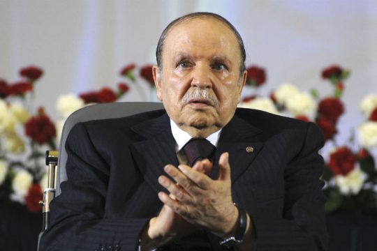 Έναρξη διαδικασίας αποπομπής του Αλγερινού προέδρου ζητά ο αρχηγός του στρατού