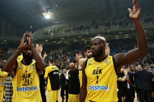 «Γλυκιά» ήττα για την ΑΕΚ στο Champions League