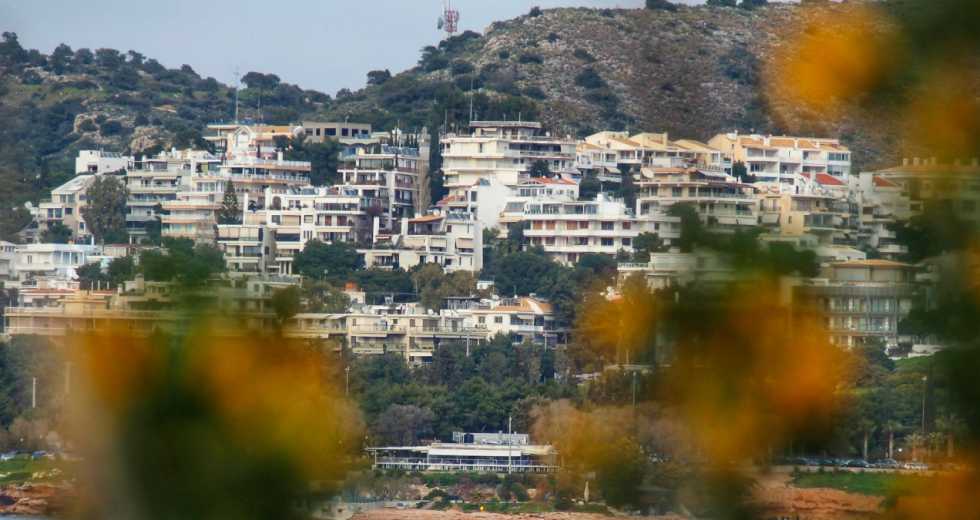 Σήμερα στη Βουλή η ρύθμιση για την προστασία της πρώτης κατοικίας από πλειστηριασμούς