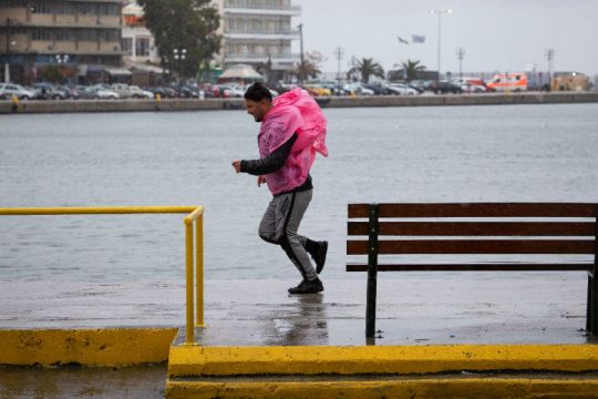 Απαγορευτικό απόπλου από Πειραιά, Ραφήνα και Λαύριο