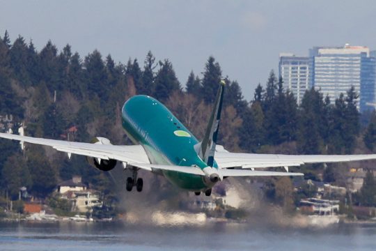 Τα Boeing έπεσαν λόγω έλλειψης λογισμικού που η εταιρεία χρεώνει έξτρα;