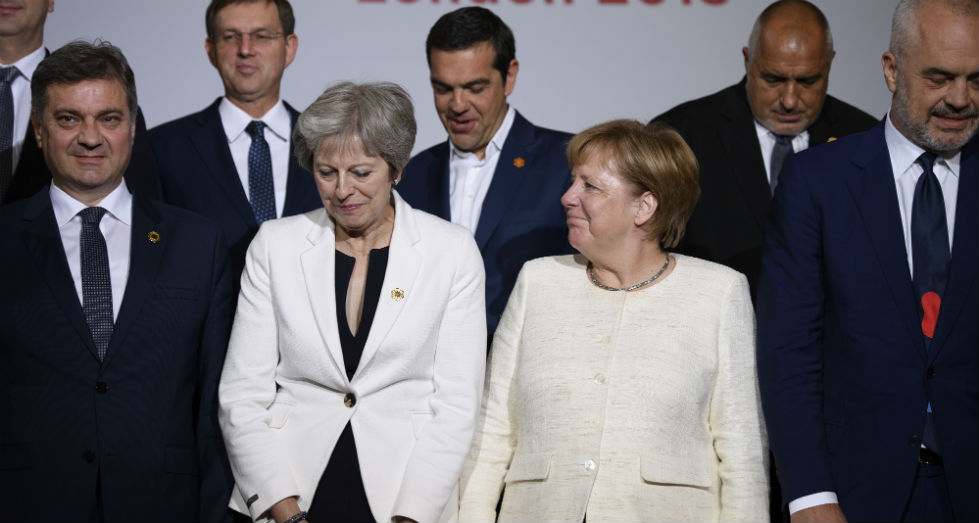 Στο επίκεντρο της συνόδου των Βρυξελλών Brexit και Κίνα