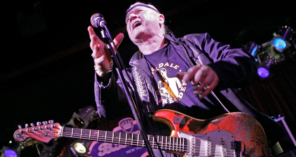 Πέθανε ο θρυλικός Dick Dale, ο άνθρωπος που έκανε παγκοσμίως γνωστή τη «Μισιρλού»