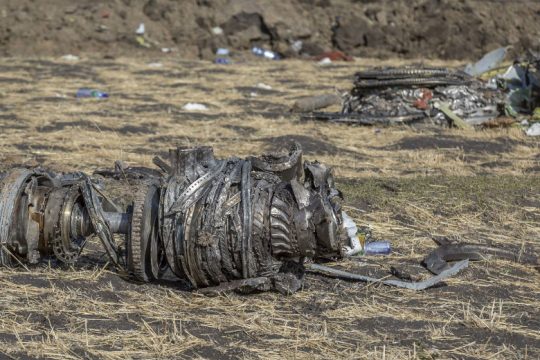 Ανασύρθηκαν τα μαύρα κουτιά του μοιραίου Boeing