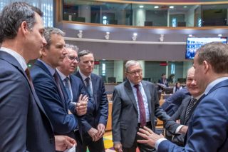 Για την εκταμίευση του 1 δισ. ευρώ