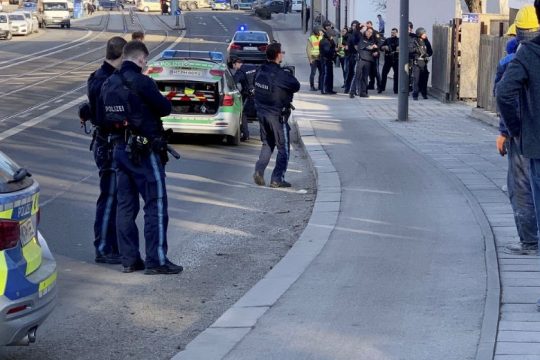 Φάρσα οι απειλές για βόμβες σε έξι δημαρχεία στη Γερμανία