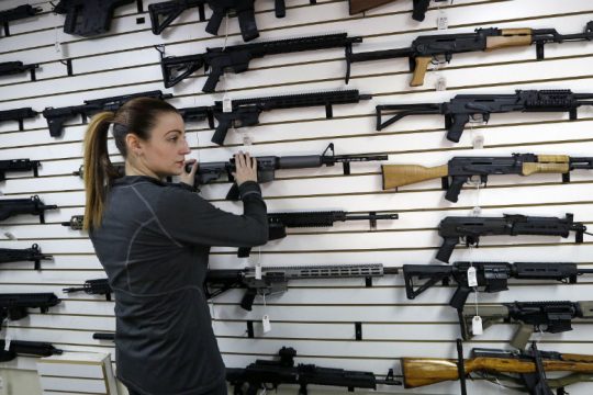 Ανοίγει ο δρόμος για διώξεις σε βιομηχανία όπλων στις ΗΠΑ