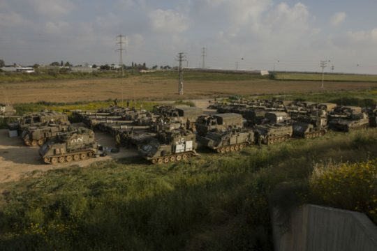 Δέκα τραυματίες από ισραηλινά πυρά στα σύνορα Γάζας-Ισραήλ