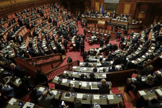 Η σιδηροδρομική γραμμή διχάζει την ιταλική κυβέρνηση