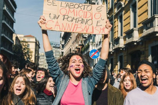 Η Λέγκα του Βορρά καλεί τις γυναίκες στον «φυσικό τους ρόλο»