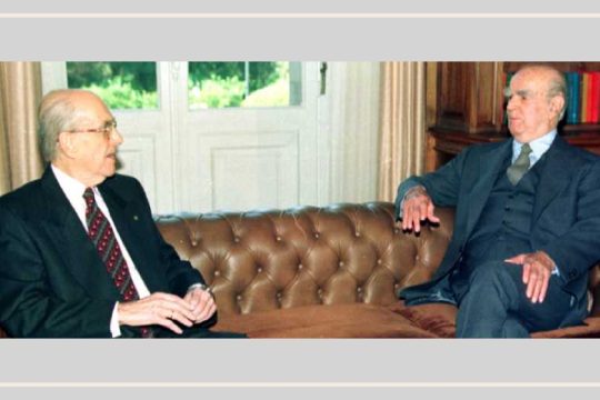 Και όμως, εμείς θα αποφασίσουμε για τις αλλαγές στο Σύνταγμα
