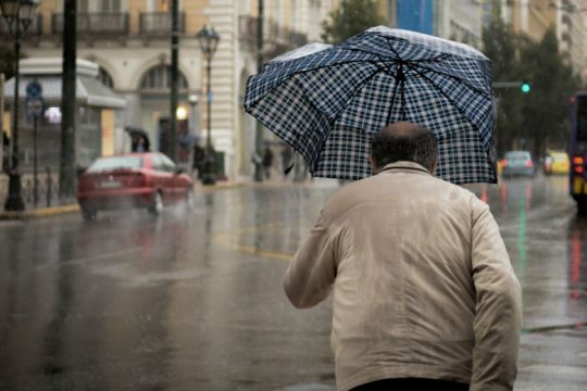 Επιδείνωση του καιρού με πτώση της θερμοκρασίας, βροχές & καταιγίδες