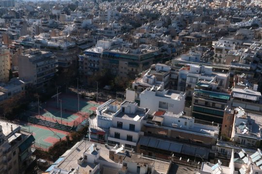 Στο μικροσκόπιο της Βουλής η τροπολογία για την πρώτη κατοικία