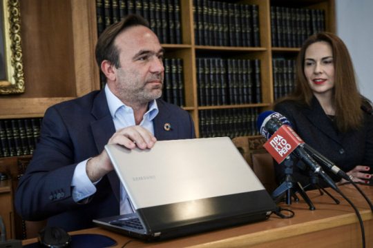 «Φαρμακερές» αιχμές για Μαρινάκη από τον Π. Κόκκαλη