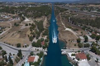 Νεκρός άνδρας στη διώρυγα της Κορίνθου