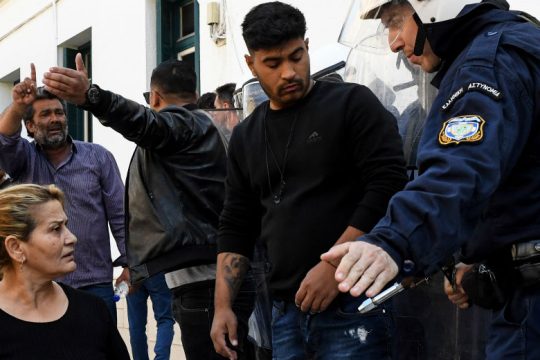 Απολογείται ο 35χρονος που σκότωσε Ρομά για μια κότα