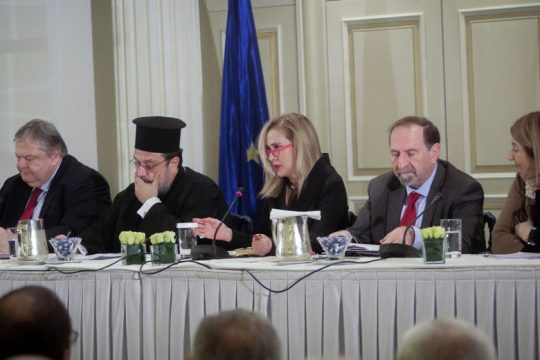 Κράτος και Εκκλησία: θεσμοί χωρίς δεσμούς;