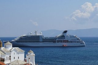 Ο Κόντες επανεξελέγη πρόεδρος της Ένωσης Εφοπλιστών Κρουαζιερόπλοιων