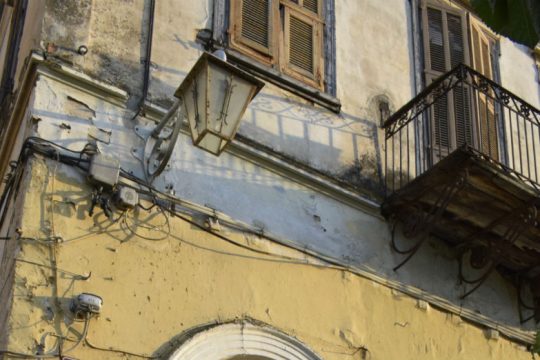 Τι πρέπει να γίνει με τα ετοιμόρροπα «διατηρητέα»