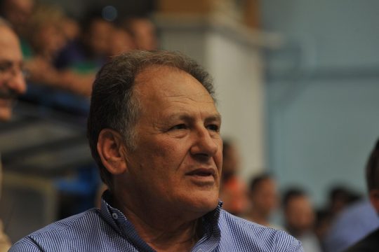 Κάτω από τις γραμμές κρύβεται η ουσία