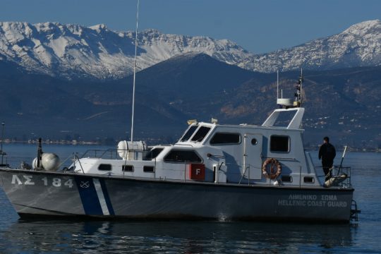 Συνελήφθησαν πλοίαρχος επιβατηγού και κυβερνήτης αλιευτικού σκάφους