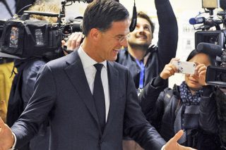Στις μέρες του μίσους ωφελείται η Ακροδεξιά…