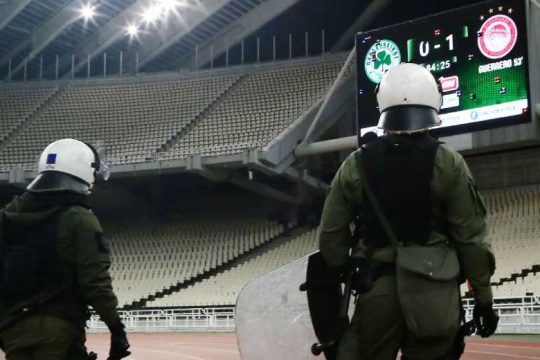 Προληπτικές προσαγωγές 14χρονων στον Χολαργό