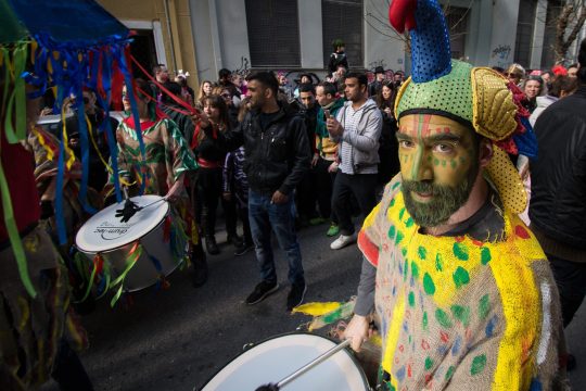 Ένα πολύχρωμο και πολυεθνικό καρναβάλι