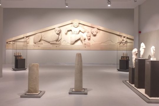 Εγκαινιάστηκε η επανέκθεση της συλλογής του