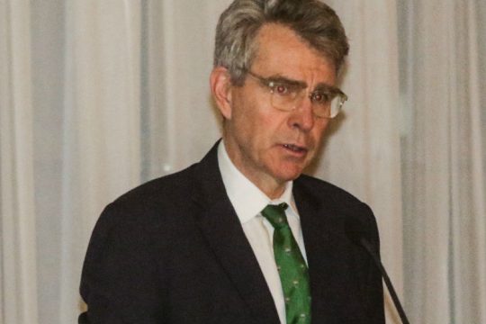Επικαλείται πληροφορίες για ρωσική ανάμειξη στις ελληνικές εκλογές