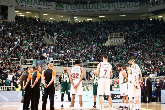 Τουλάχιστον έμεινε ζωντανός