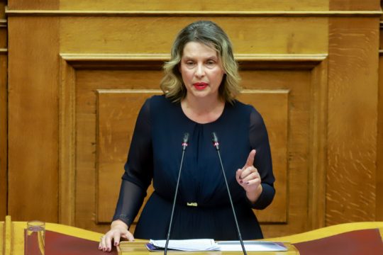 Δεν θα είναι υποψήφια με τον ΣΥΡΙΖΑ η Παπακώστα