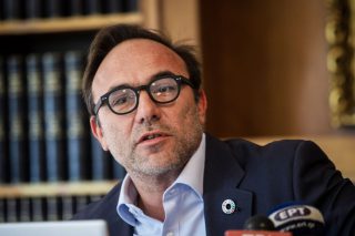 Στην αντεπίθεση ο Π. Κόκκαλης