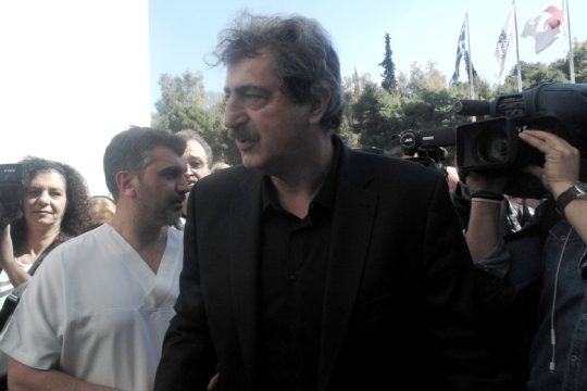 Πολάκης: Να επιστρέψει το Ντυνάν στο ΕΣΥ