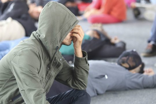 Ξενοφοβική υποδοχή σε ευάλωτους πρόσφυγες στα Βίλια