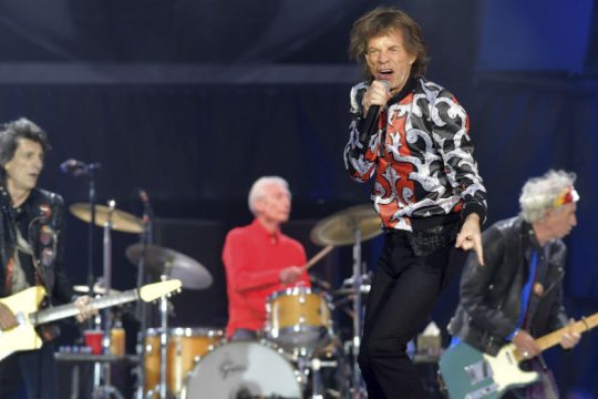 Άρρωστος ο Mick Jagger, αναβάλλεται η περιοδεία των Rolling Stones