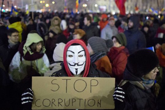 Δημοψήφισμα στη Ρουμανία για την αμφιλεγόμενη μεταρρύθμιση της δικαιοσύνης