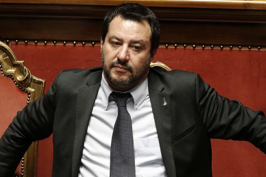 Καταυλισμό 900 μεταναστών διέλυσαν οι ιταλικές αρχές