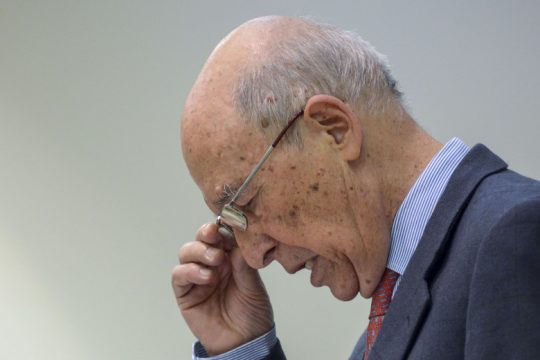 Η κοντόφθαλμη κριτική του κ. Κ.Σημίτη