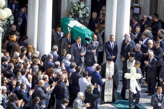 Ο «Τυφώνας» που ενώνει