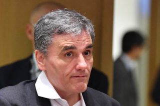 Σπριντ 13 ημερών ώς τις 25 Μαρτίου για τη δόση του 1 δισ. ευρώ
