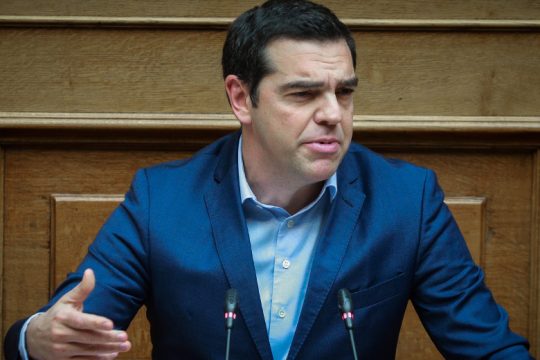 «Όχι κροκοδείλια δάκρυα και κορόνες στο δημογραφικό»