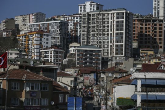 Σε ύφεση η τουρκική οικονομία