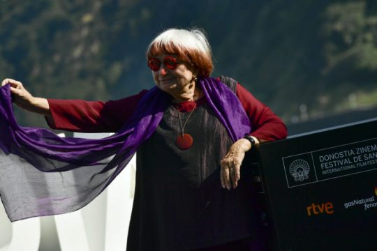 Κάθε Κυριακή Βαρντά στο TV5 