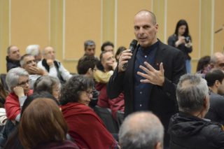 Ο Βαρουφάκης προανήγγειλε έφεση για τα έγγραφα της ΕΚΤ
