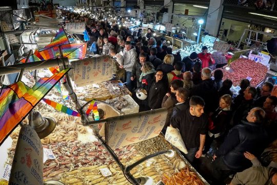 Ανοιχτά καταστήματα σε Βαρβάκειο και Ρέντη