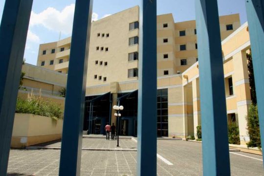 Παρέδιδαν διπλώματα αντί 2.000 € και κατ’ οίκον