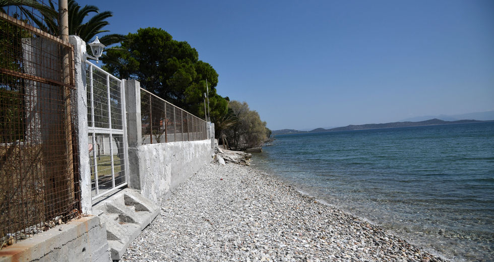 WWF: «Εγκλημα το ξεπούλημα του αιγιαλού και των παραλιών»